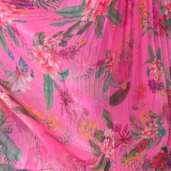 Rococo Sand Vibrant Pink Floral Backless Dress - Picture 7 of 12